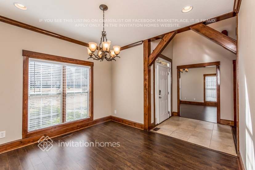 Building Photo - 6223 Spring Lake Dr