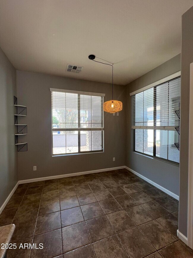 Building Photo - 6729 S Pewter Way