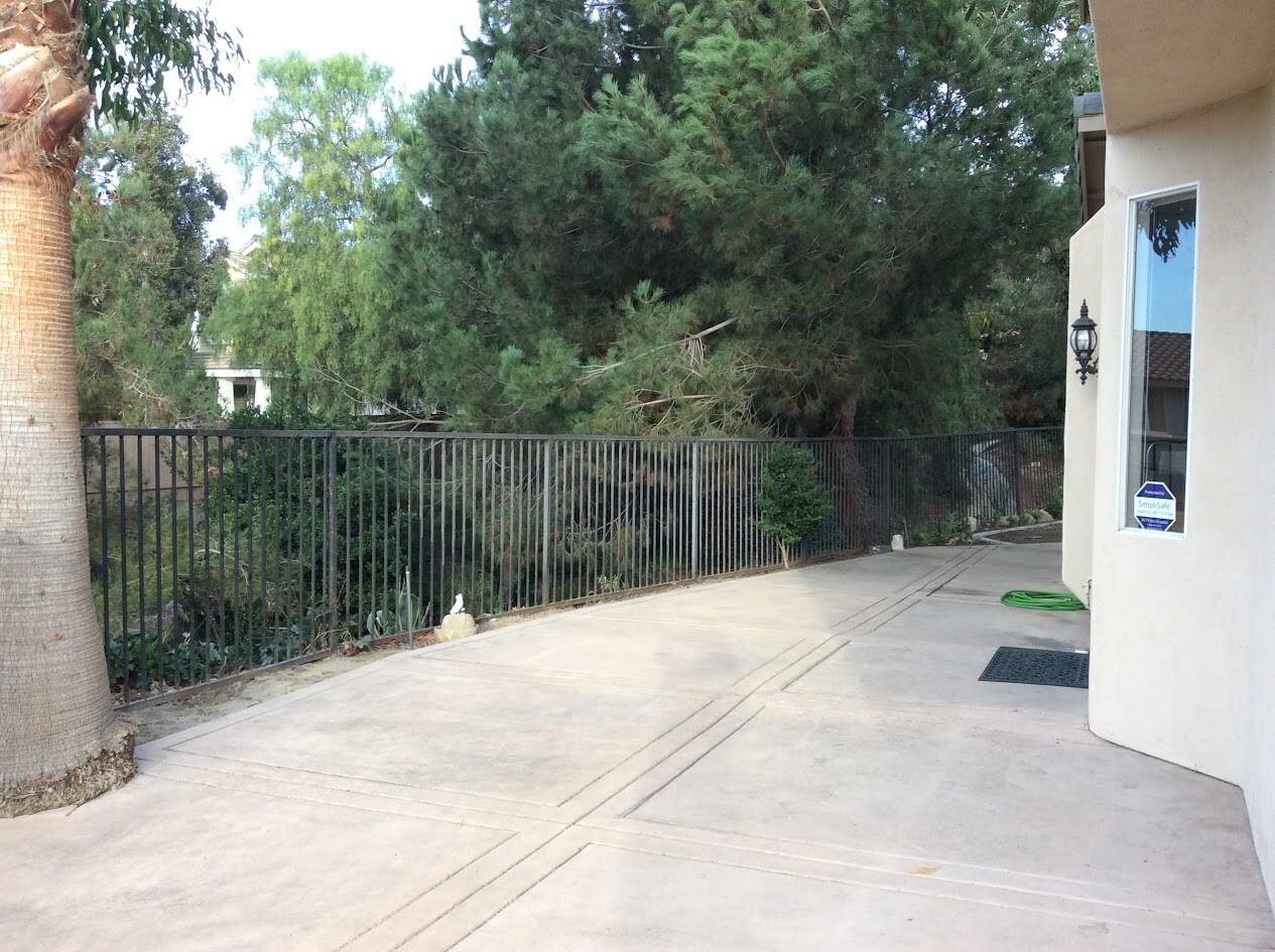 Back Patio w Fenced Yard - 601 Aliento Ct