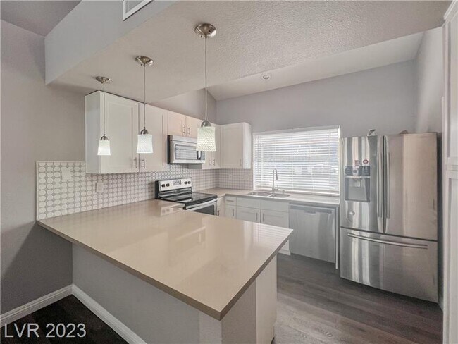 Building Photo - 2760 Lodestone Dr