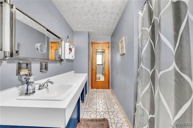 Building Photo - 85 Warsaw St