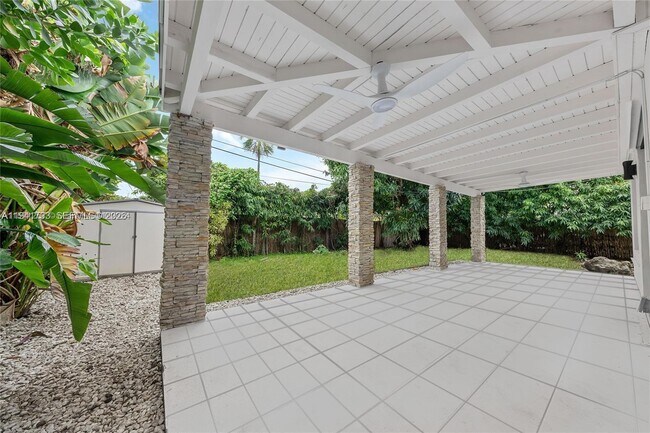 Building Photo - 7525 Adventure Ave