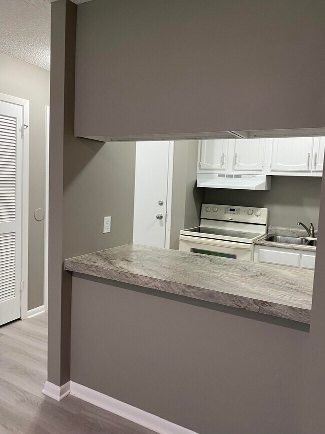 Building Photo - 2601 N 47th St