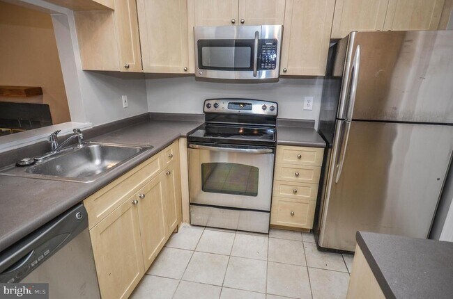 Building Photo - 3631 38th St NW