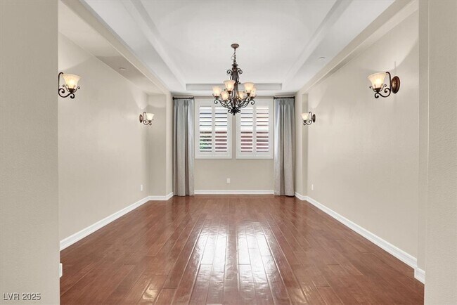 Building Photo - 74 Contrada Fiore Dr