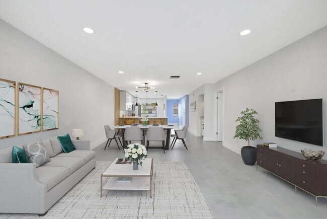 Building Photo - 7898 Eastlake Dr