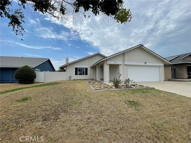 Building Photo - 12650 Cypress Ave