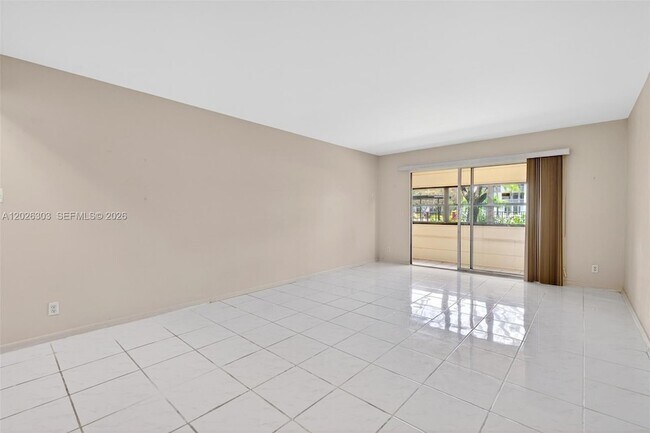 Building Photo - 1400 SW 124th Terrace