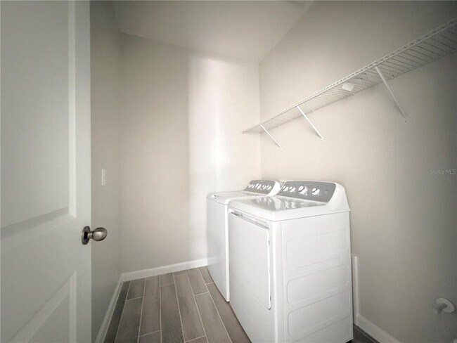 Building Photo - 15493 Bay Brg St