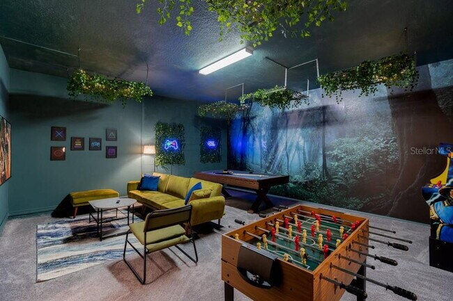 Building Photo - 7215 Oakmoss Loop