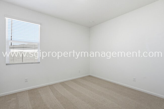 Building Photo - 25489 W Fraktur Rd