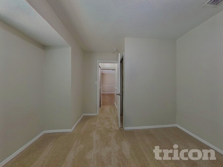 Building Photo - 2247 Blue Tern Dr