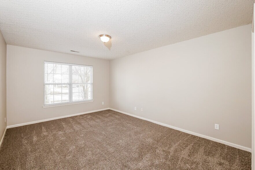 Building Photo - 3738 Laurel Cherry Ln