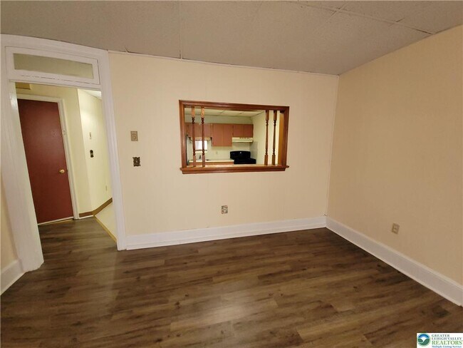 Building Photo - 42 Broadway