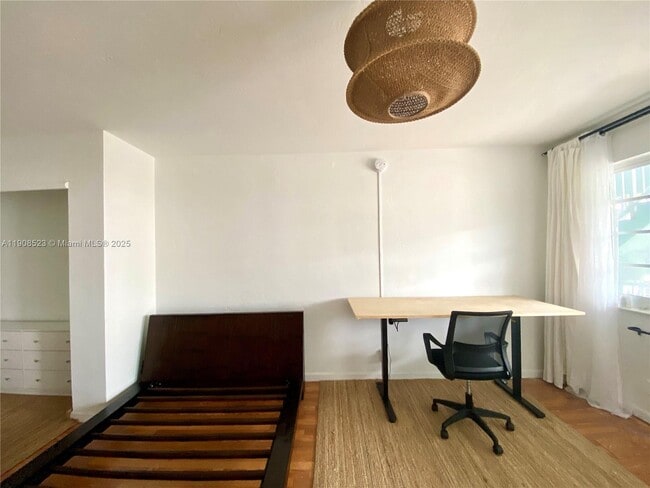 Building Photo - 158 Ocean Dr