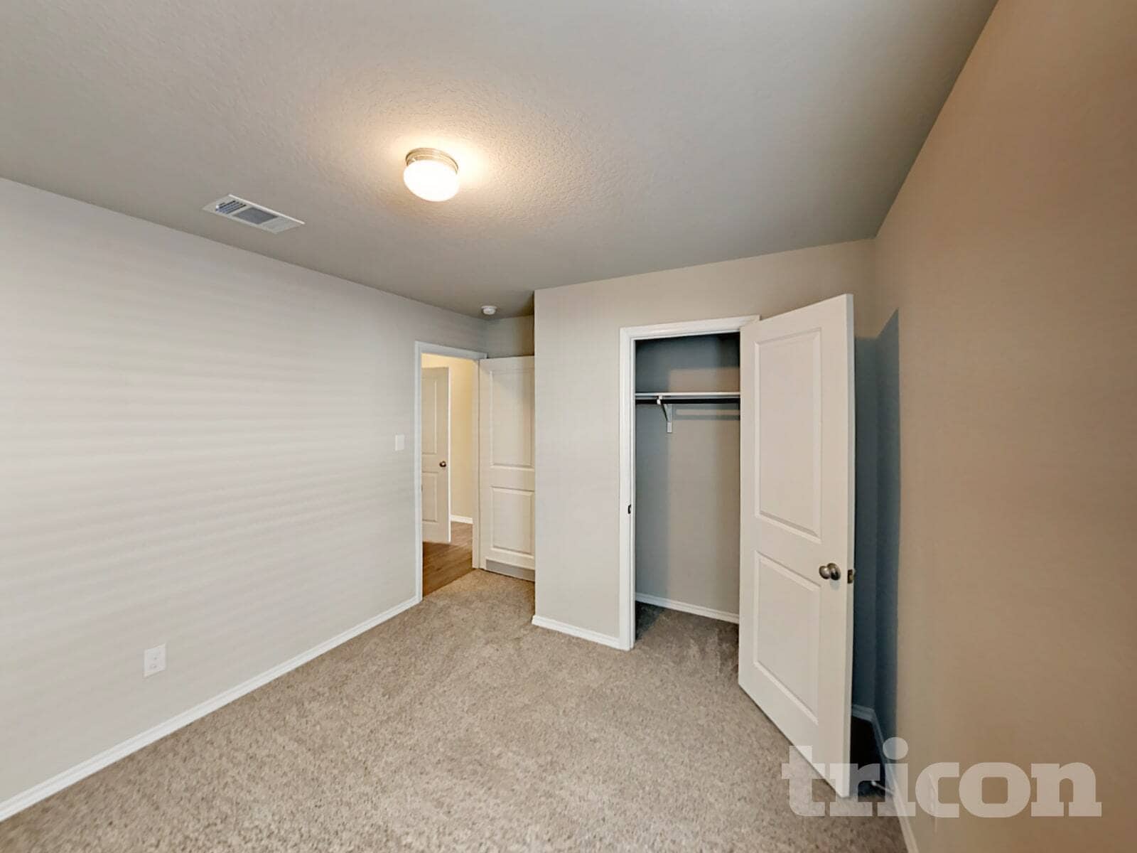 Building Photo - 5118 Everett Loop