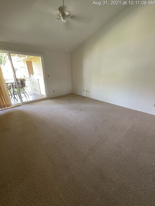 Building Photo - Great Ocean View from this Convenient Nort...