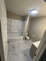 Building Photo - 15 John St