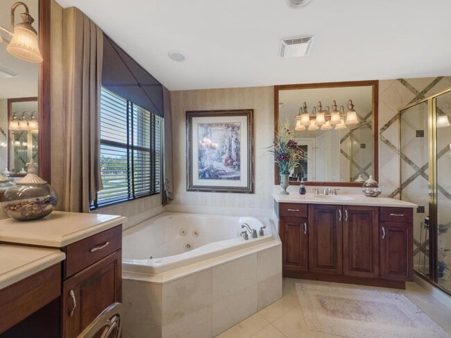 Building Photo - 8859 Hidden Acres Dr
