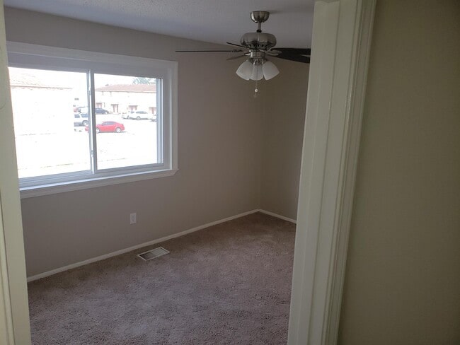 Building Photo - 3594 Friendswood Dr