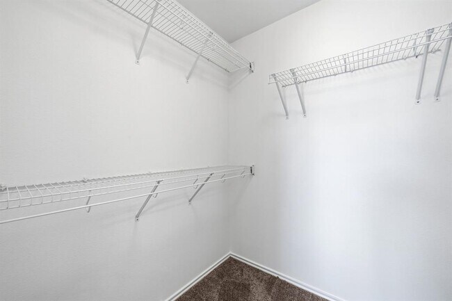 Building Photo - 5712 Zachary Scott St