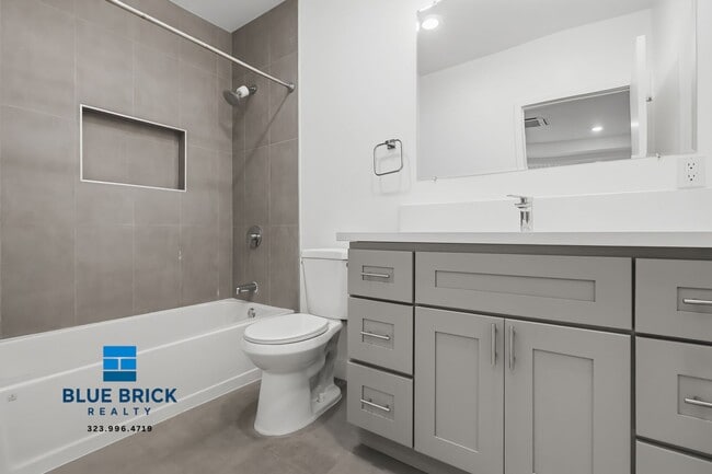 Building Photo - 5312 Corteen Pl