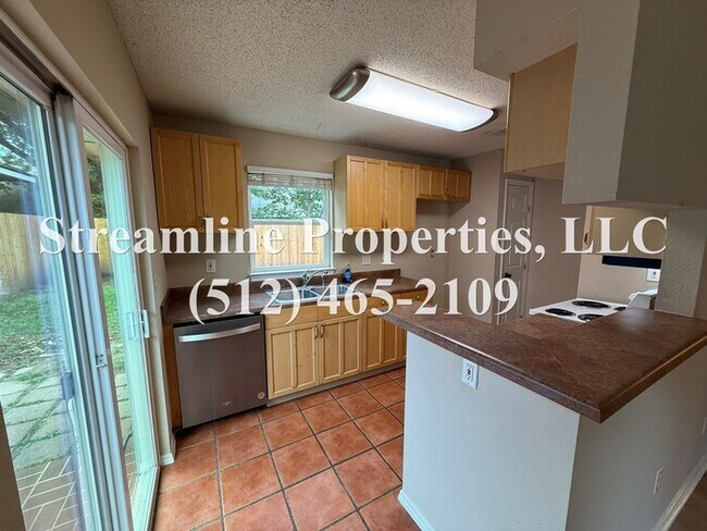 Building Photo - Charming 3 bedroom, 2 bath off Wells Branch