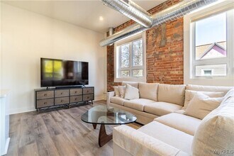 Building Photo - 340 Bird Ave