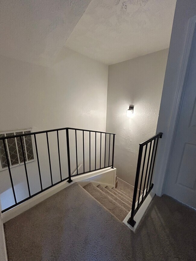 Building Photo - 194 Timber Mill St