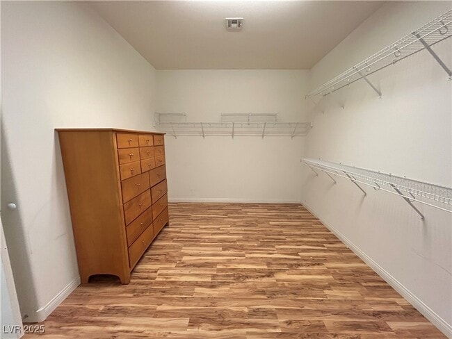 Building Photo - 5553 Fairmeade Way