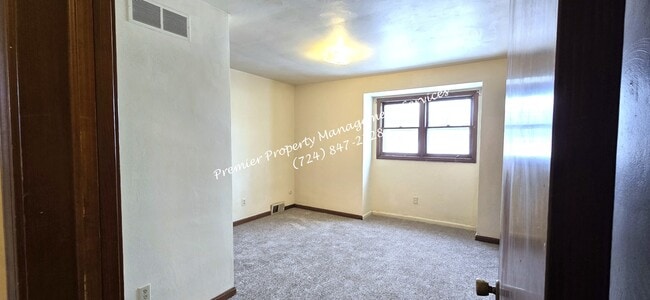 Building Photo - 268 Mohawk School Rd