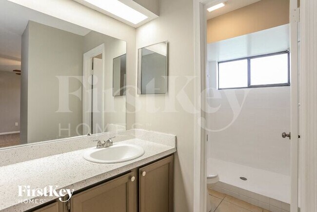 Building Photo - 1645 Ponderosa Pine Dr E