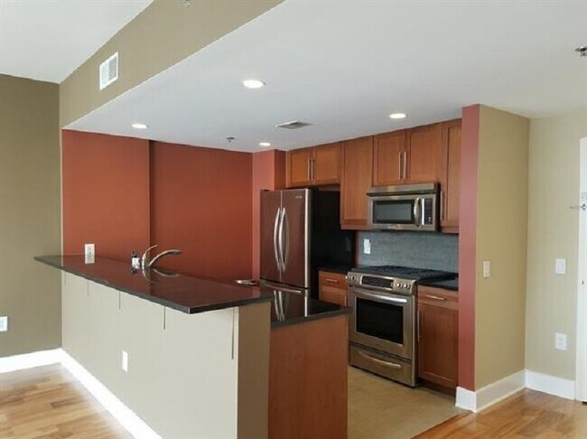 Building Photo - 800 Jackson St