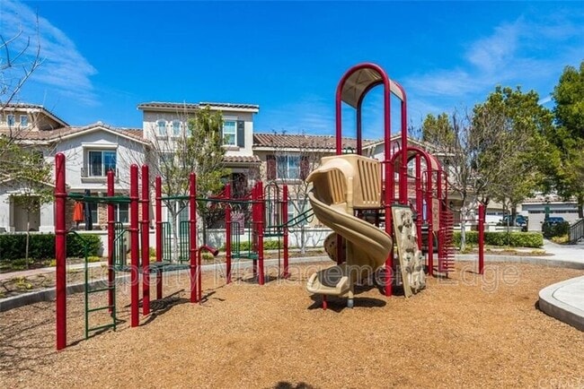 Building Photo - 40094 Spring Pl Ct