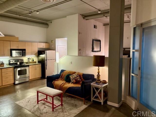 Building Photo - 1501 Front St