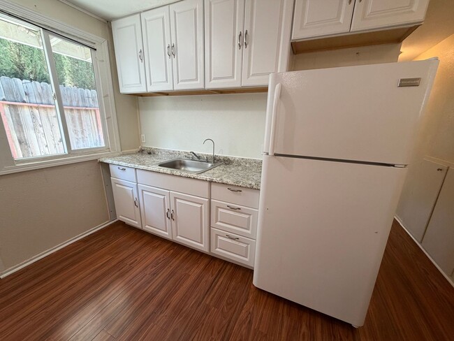 Building Photo - Biker’s Paradise: Cozy 2BR Duplex Steps from UC Davis & Downtown.