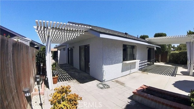 Building Photo - 1118 W Curie Ave