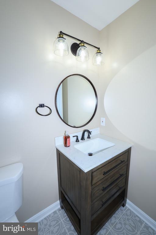 Building Photo - 47699 Whirlpool Square