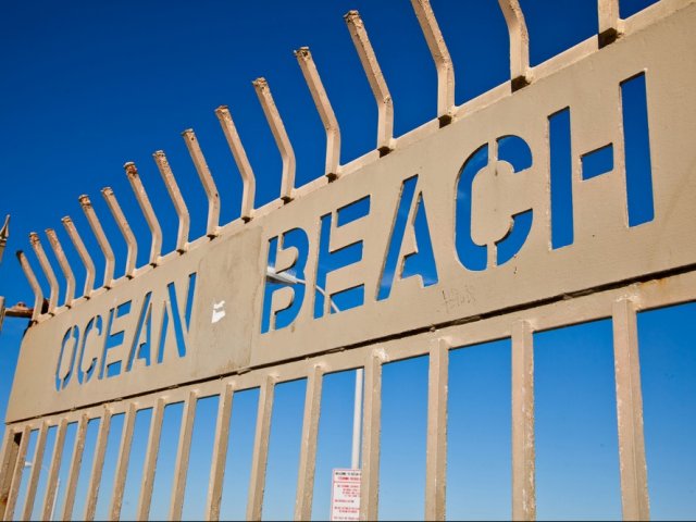 Ocean Beach Fence - Elan The Palms