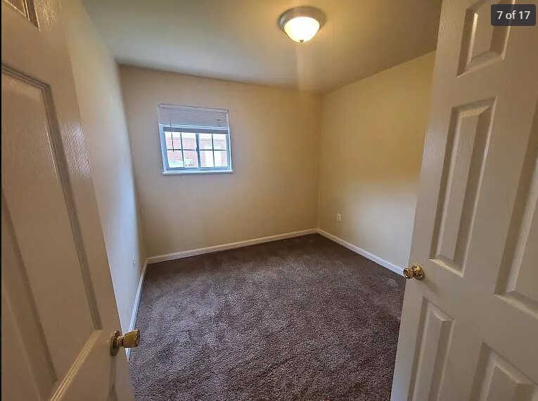 Building Photo - 416 S West St