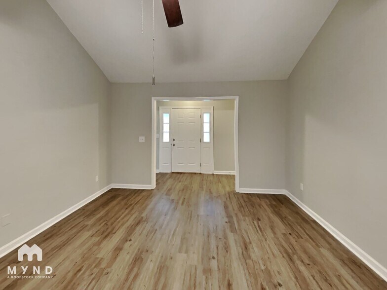 Building Photo - 169 Park Pl Ln