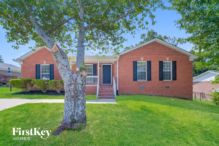 Primary Photo - 308 Eisenhower Dr