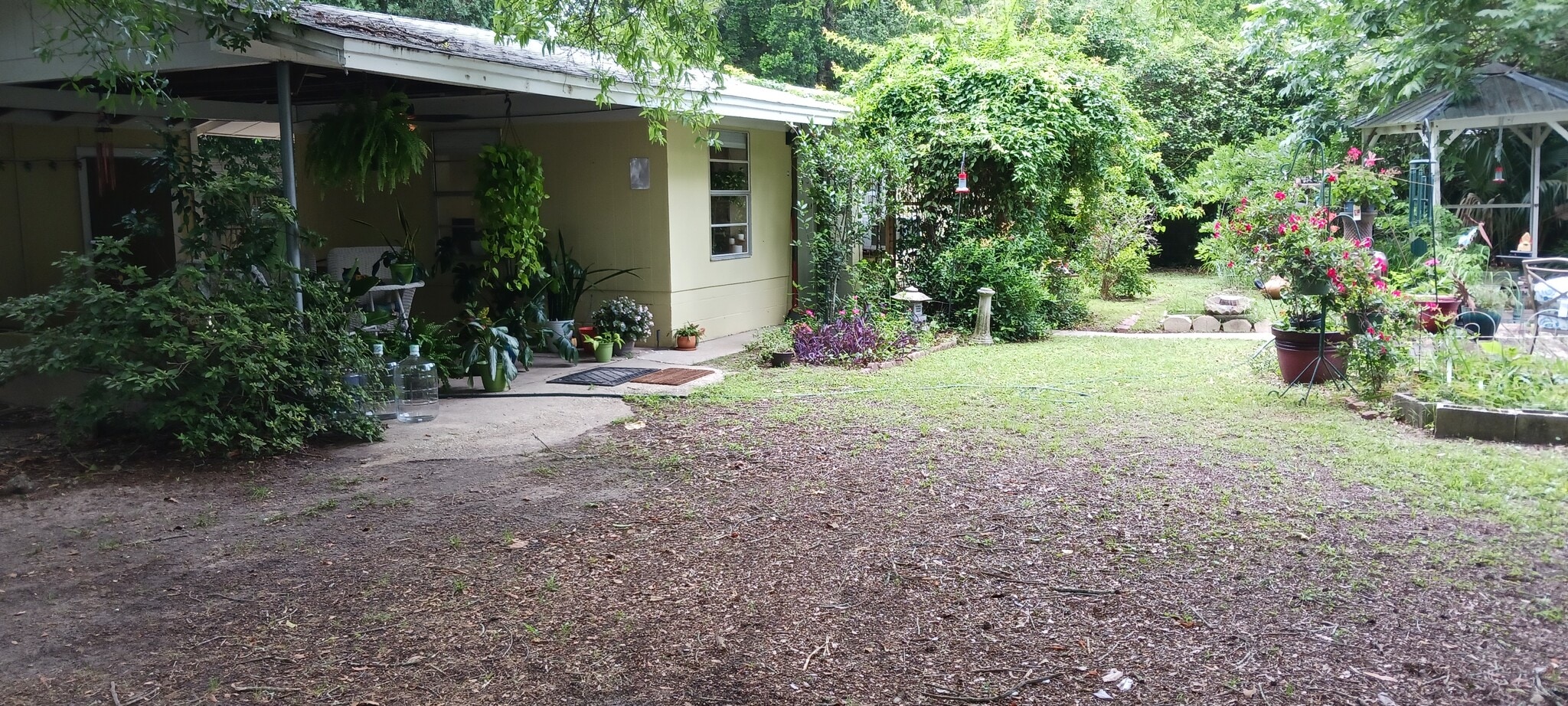 Building Photo - 1808 Dewrell Sq