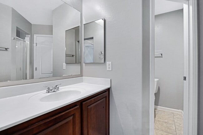 Building Photo - Modern Tri-Level Townhome in Copper Leaf C...