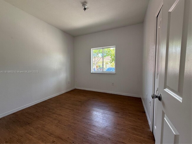 Building Photo - 13232 Old Biscayne Dr