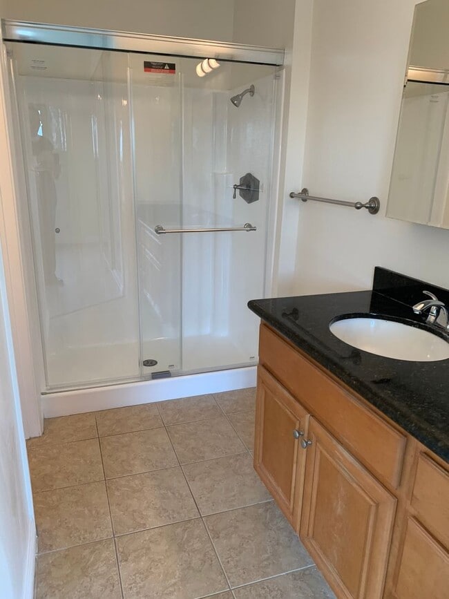 Building Photo - Charming Two-Story Home in Vista with Spac...