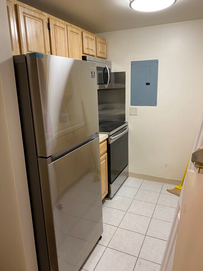 Building Photo - 400 Massachusetts Ave