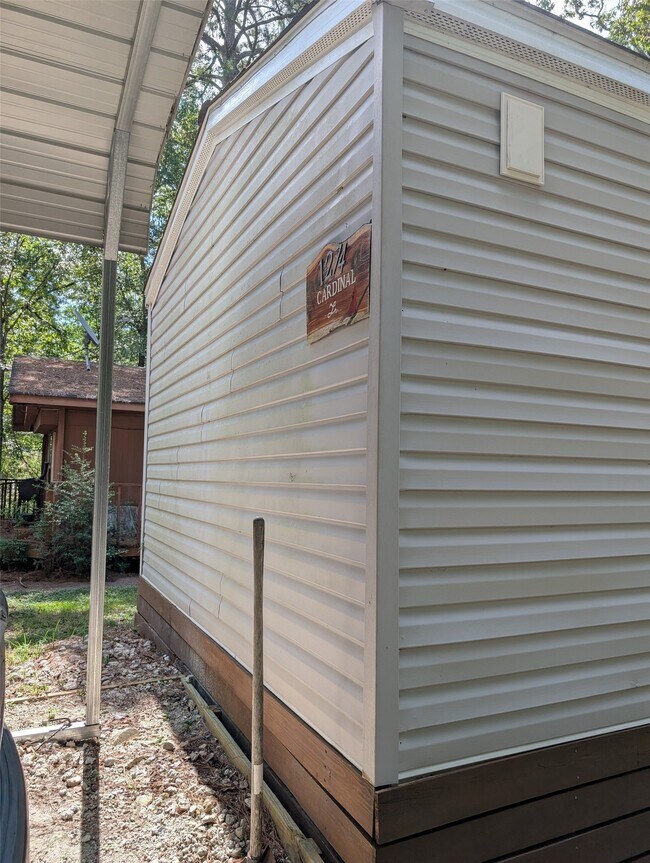 Building Photo - 1274 Cardinal Ln