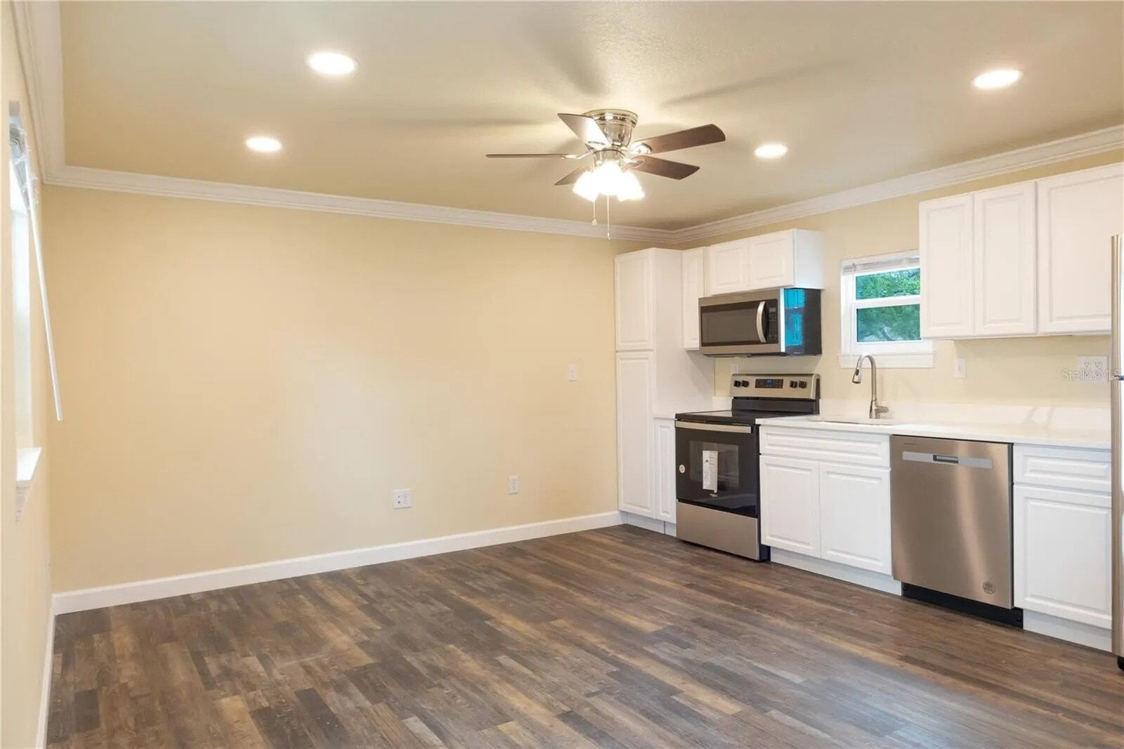 Building Photo - 1 Bed/1 Bath