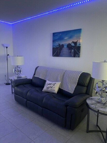 Main living space - 1135 Sleepy Oak Dr